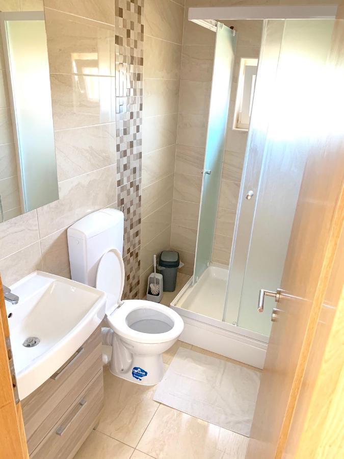 Apartments Buba Вир Екстериор снимка