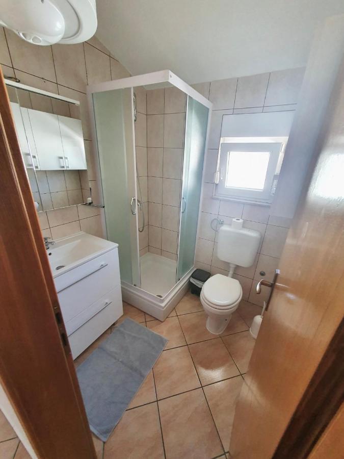 Apartments Buba Вир Екстериор снимка
